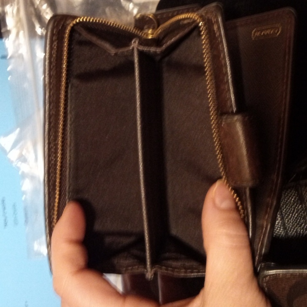 Coach wallets - Picture 4 of 13
